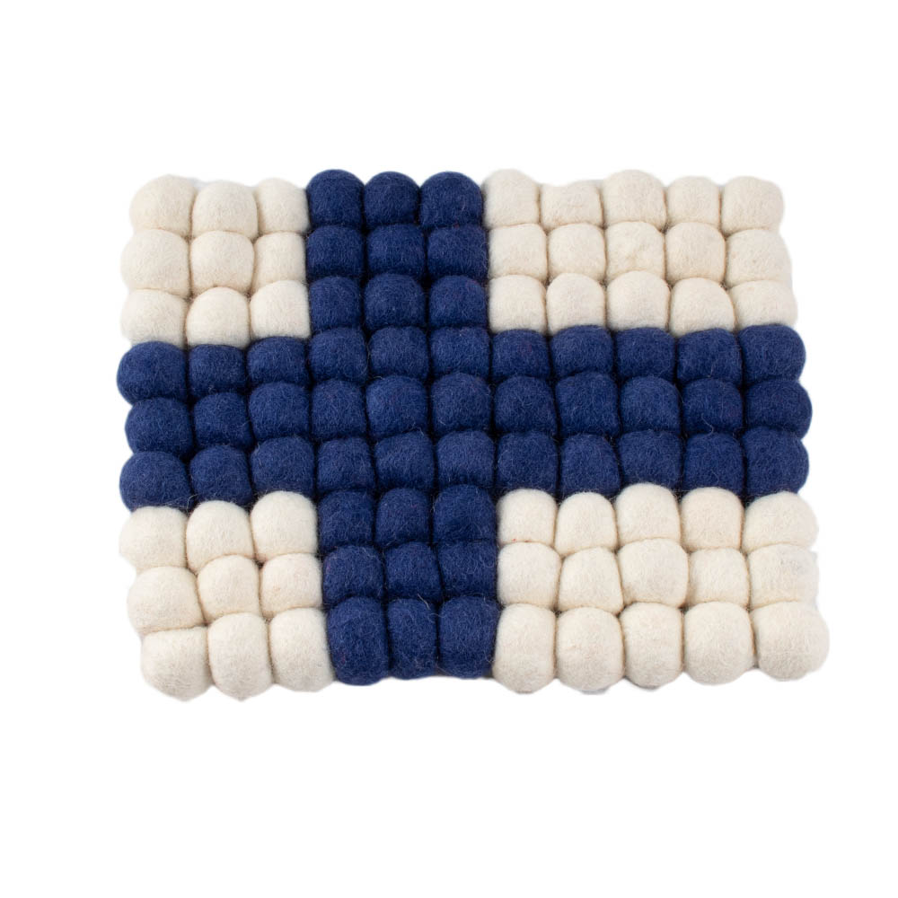 Wool Trivet - Scandinavian Flag - Thumbnail 3